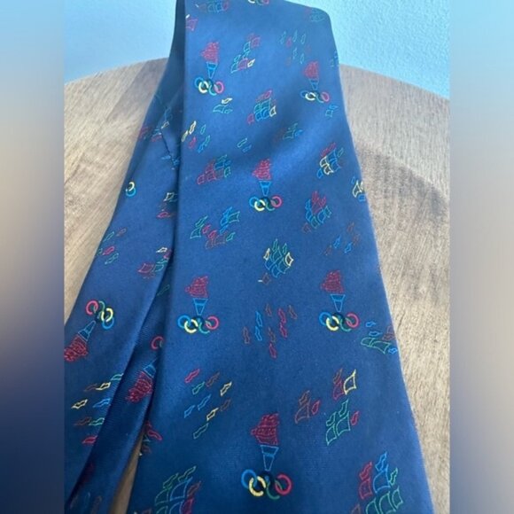 Varucci 100% Silk Tie Vintage Quebec 2002 Olympic Bid Merchandise Blue Torch - Picture 3 of 5